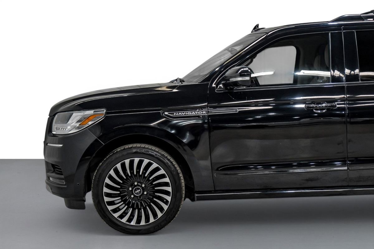 Used 2020 Lincoln Navigator Black Label w/ Cargo Convenience Package AWD/4WD image 10