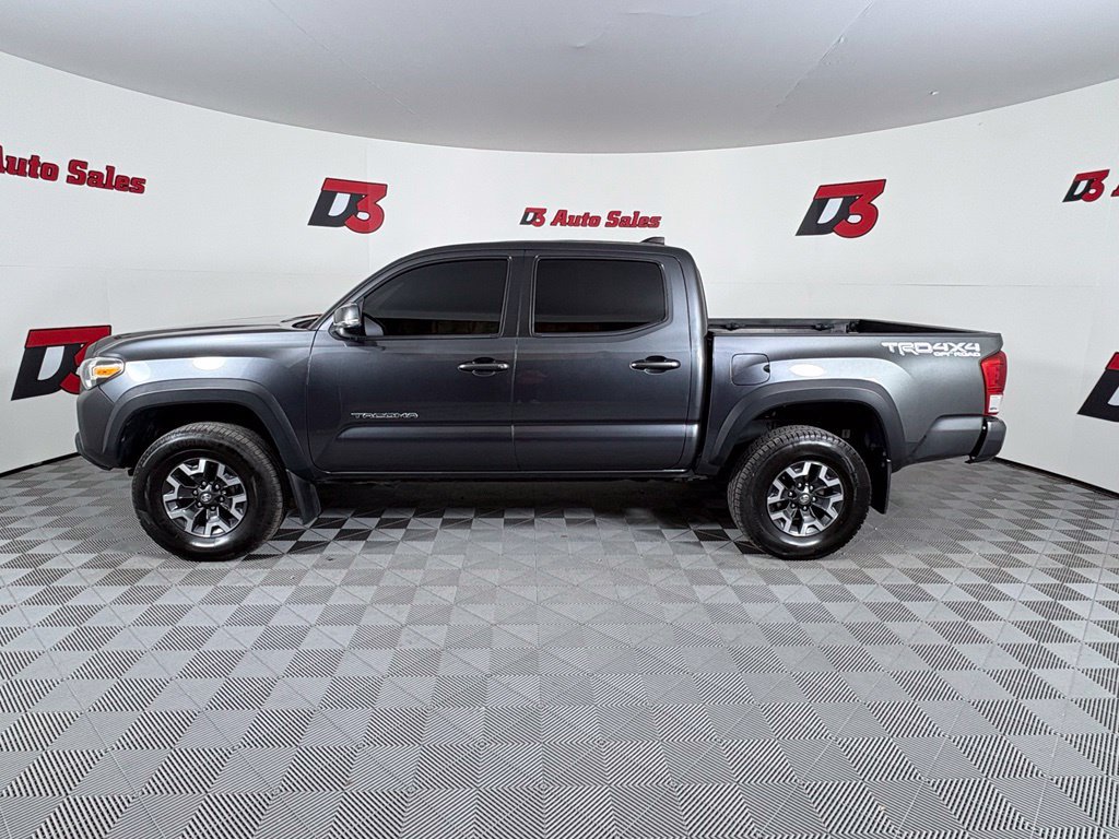 Used 2021 Toyota Tacoma TRD Off-Road w/ Technology Package AWD/4WD image 4