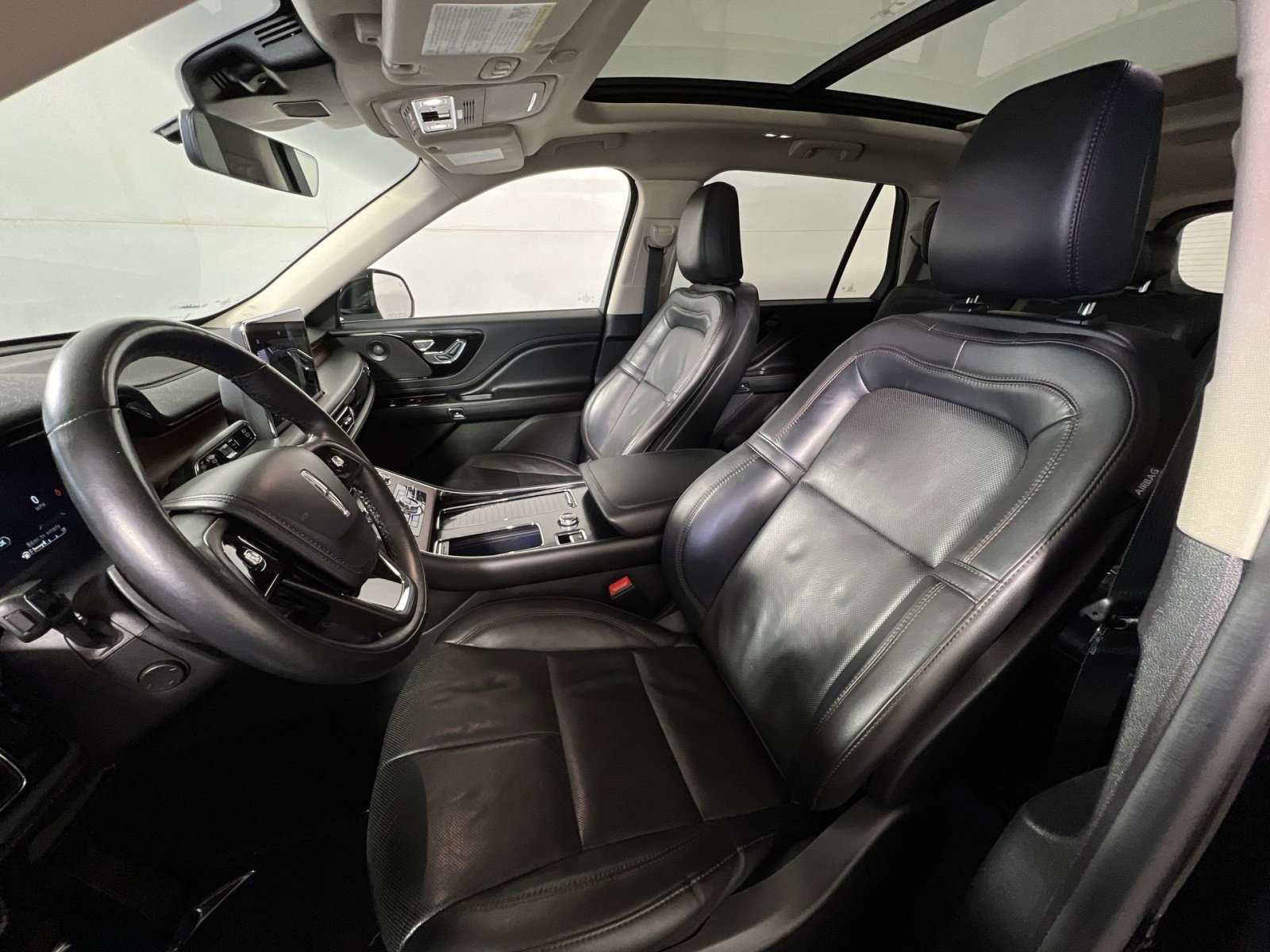 Used 2022 Lincoln Aviator Reserve w/ Elements Package Plus image 13