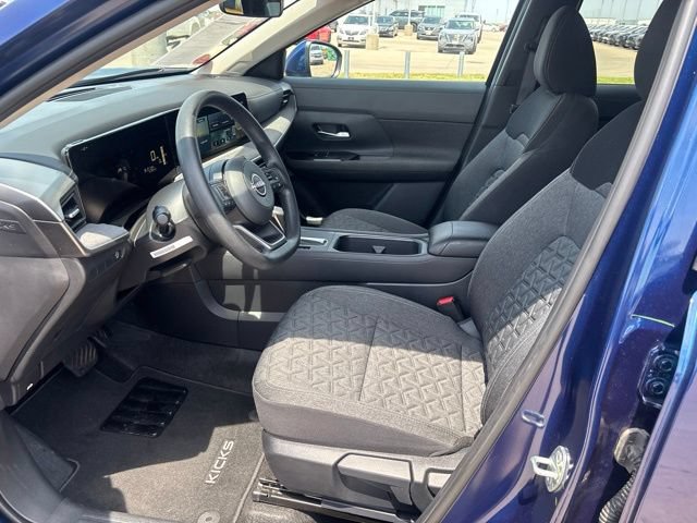 Certified 2025 Nissan Kicks SV FWD image 15