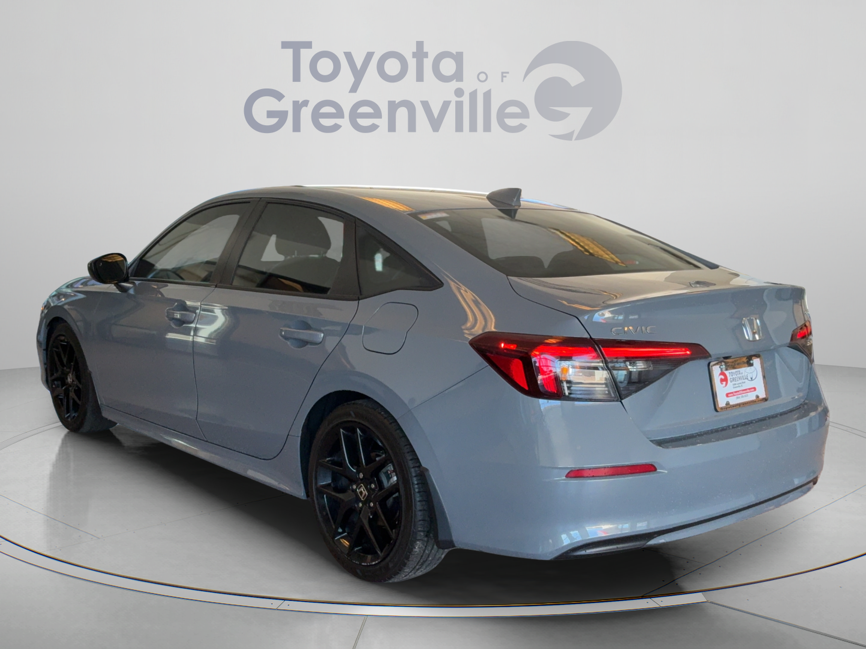 Used 2025 Honda Civic Sport image 4