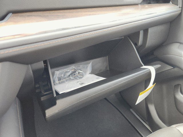 New 2026 Chevrolet Suburban High Country image 55