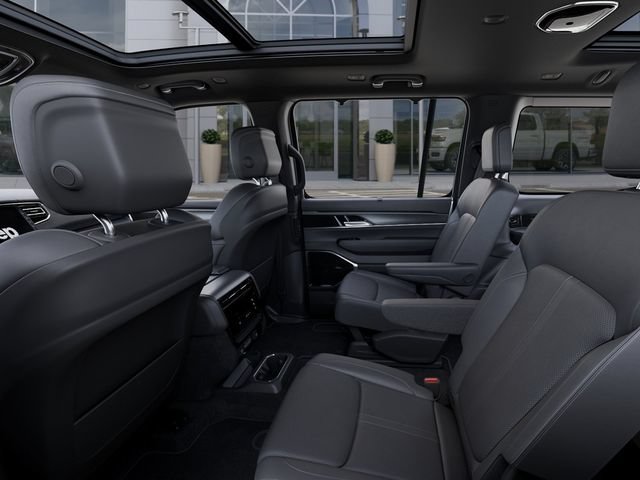 New 2026 Jeep Grand Wagoneer Limited AWD/4WD image 32