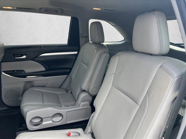 Certified 2017 Toyota Highlander XLE image 20