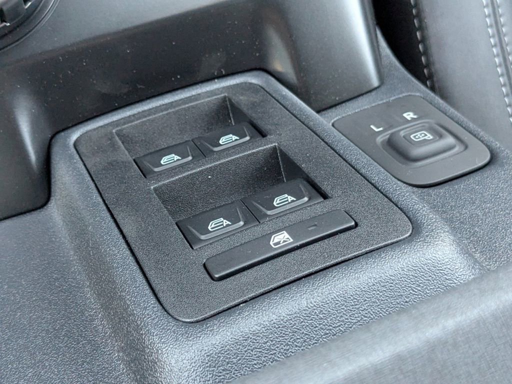 New 2025 Ford Bronco Badlands image 25