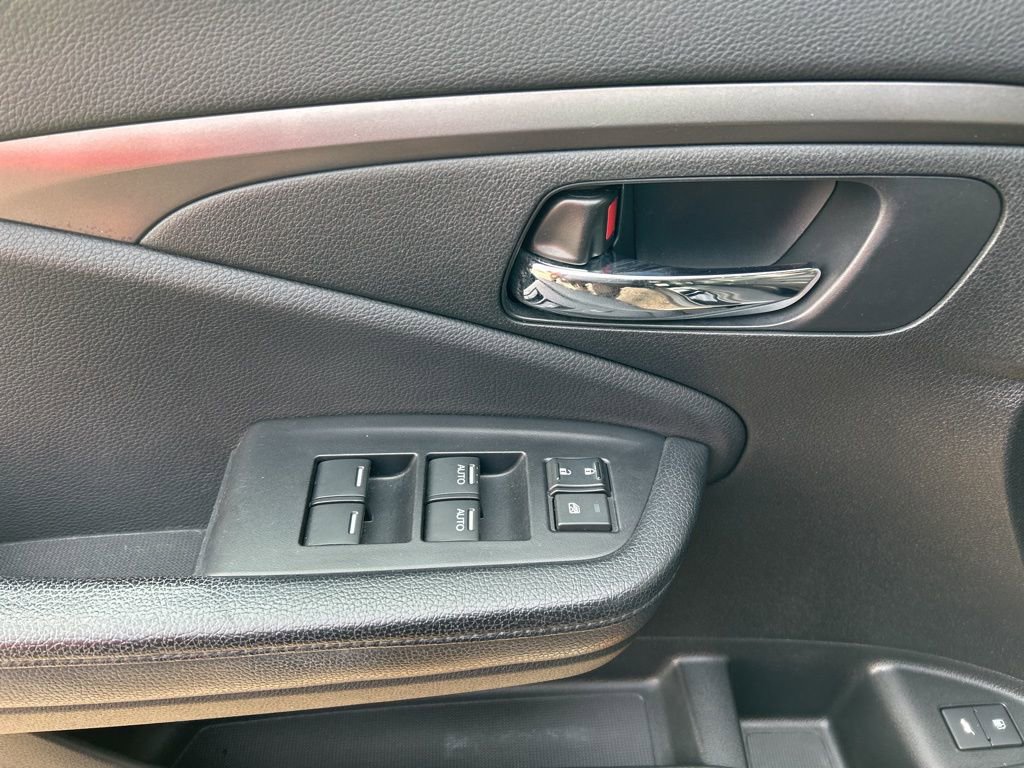 Used 2016 Honda Pilot EX-L image 12