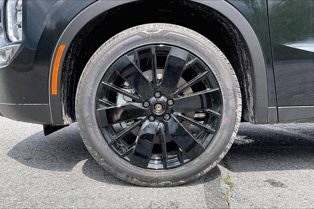 New 2026 Mitsubishi Outlander LE AWD/4WD image 10