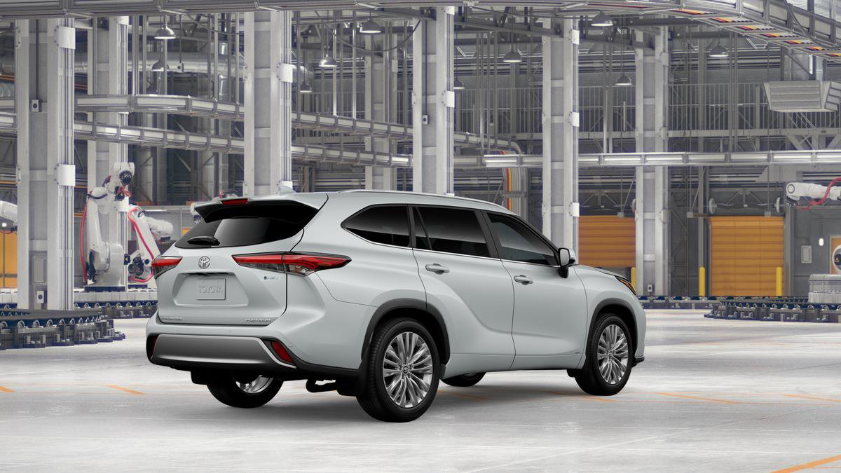 New 2026 Toyota Highlander Platinum image 12