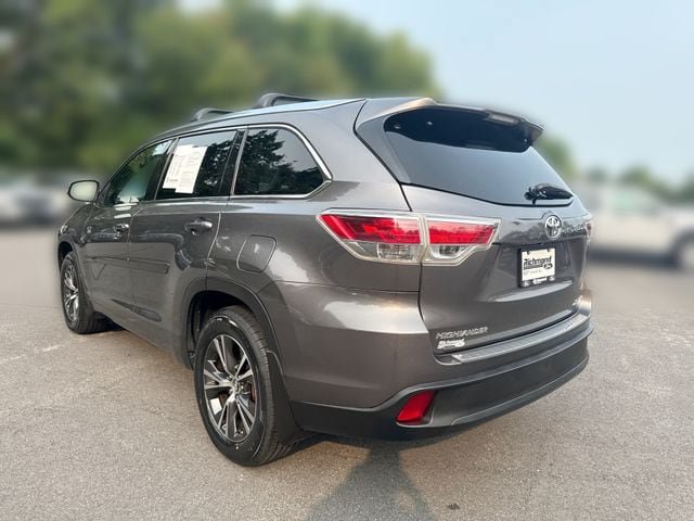 Used 2016 Toyota Highlander XLE w/ Protection Package #3 AWD/4WD image 6