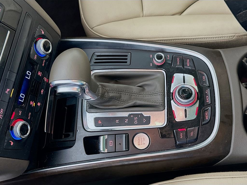 Used 2017 Audi Q5 2.0T Premium Plus w/ Technology Package image 17