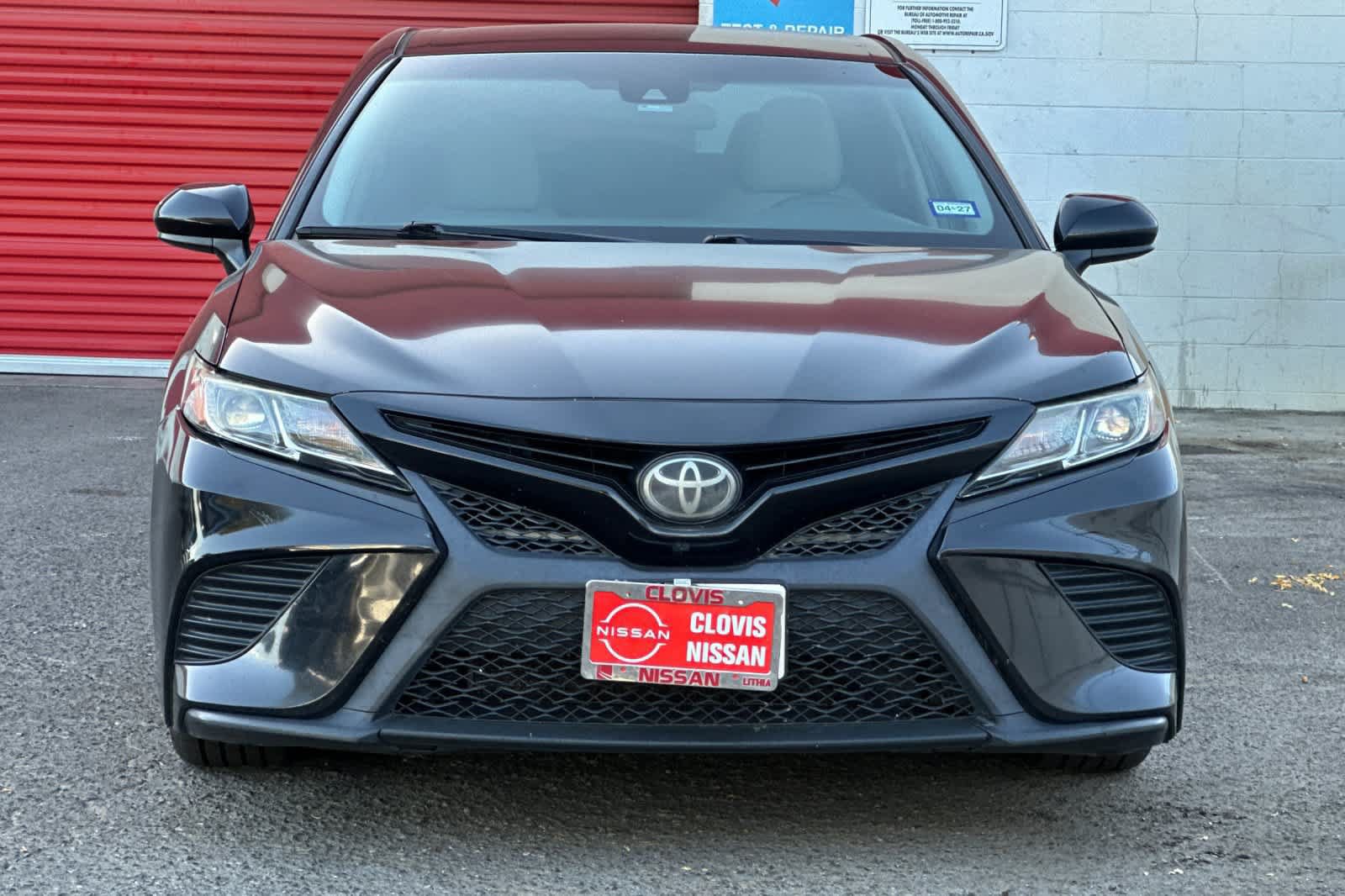 Used 2018 Toyota Camry SE FWD image 11