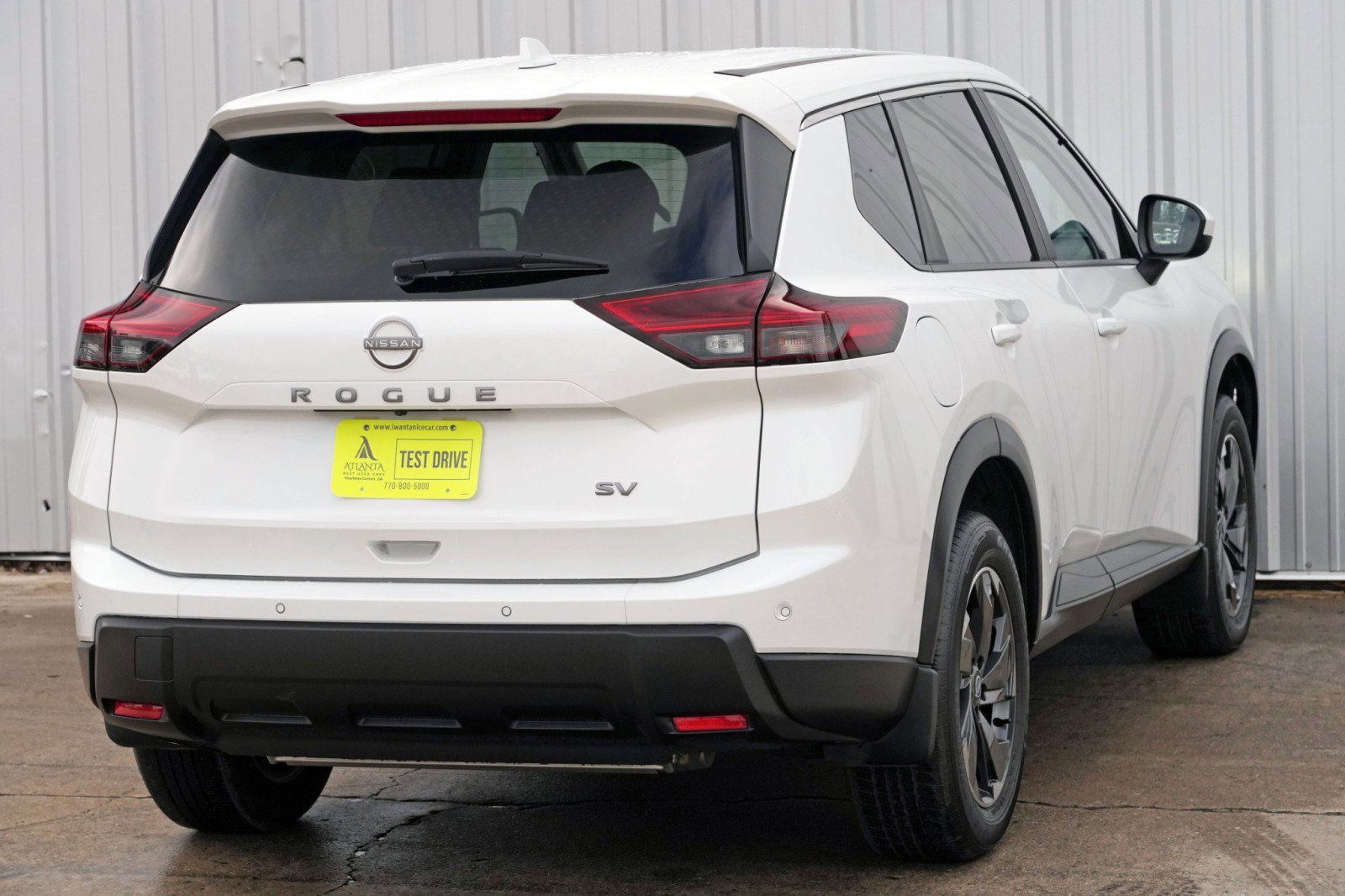 Used 2024 Nissan Rogue SV image 46
