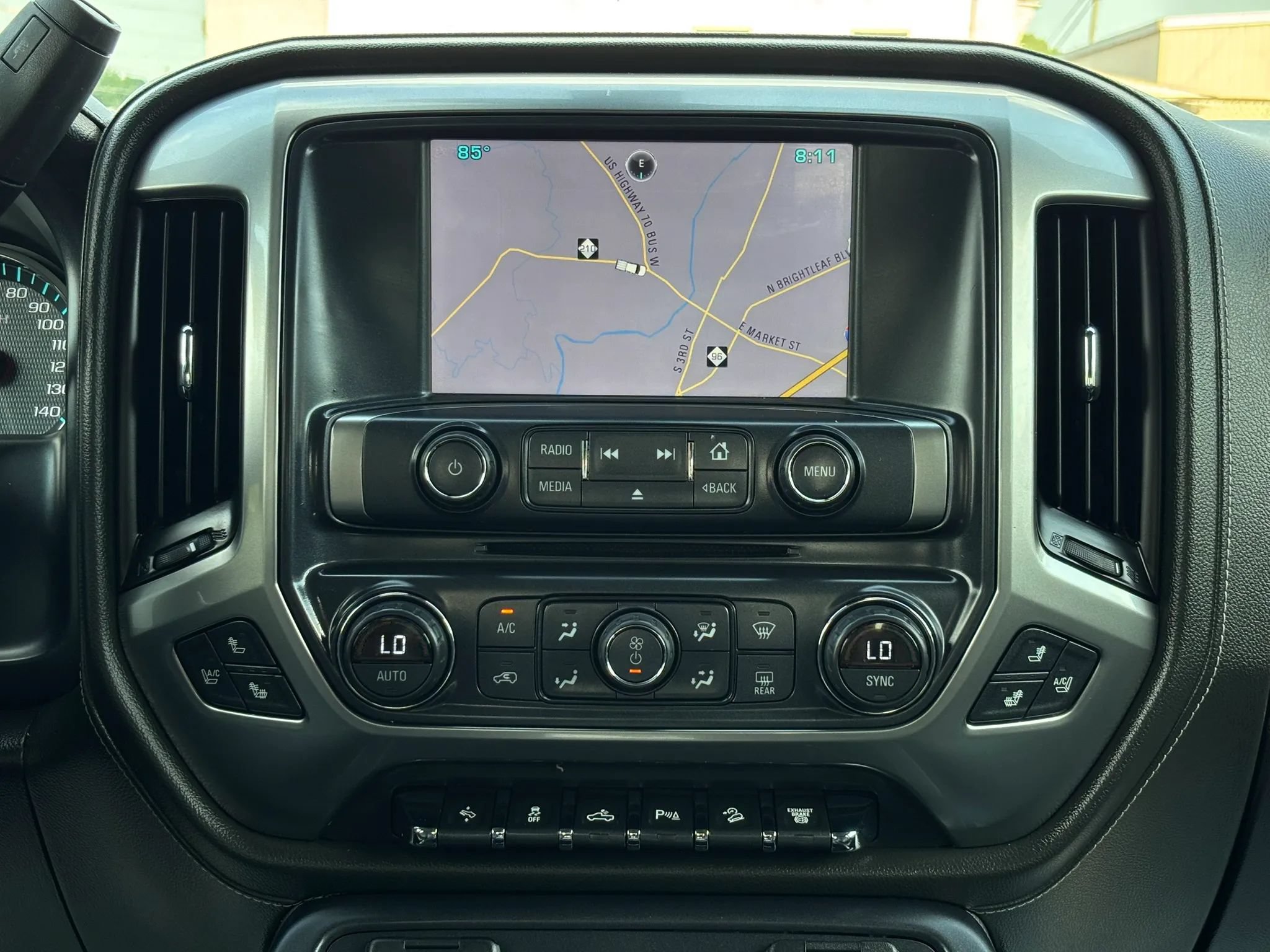 Used 2015 Chevrolet Silverado 2500 LTZ w/ Duramax Plus Package AWD/4WD image 36