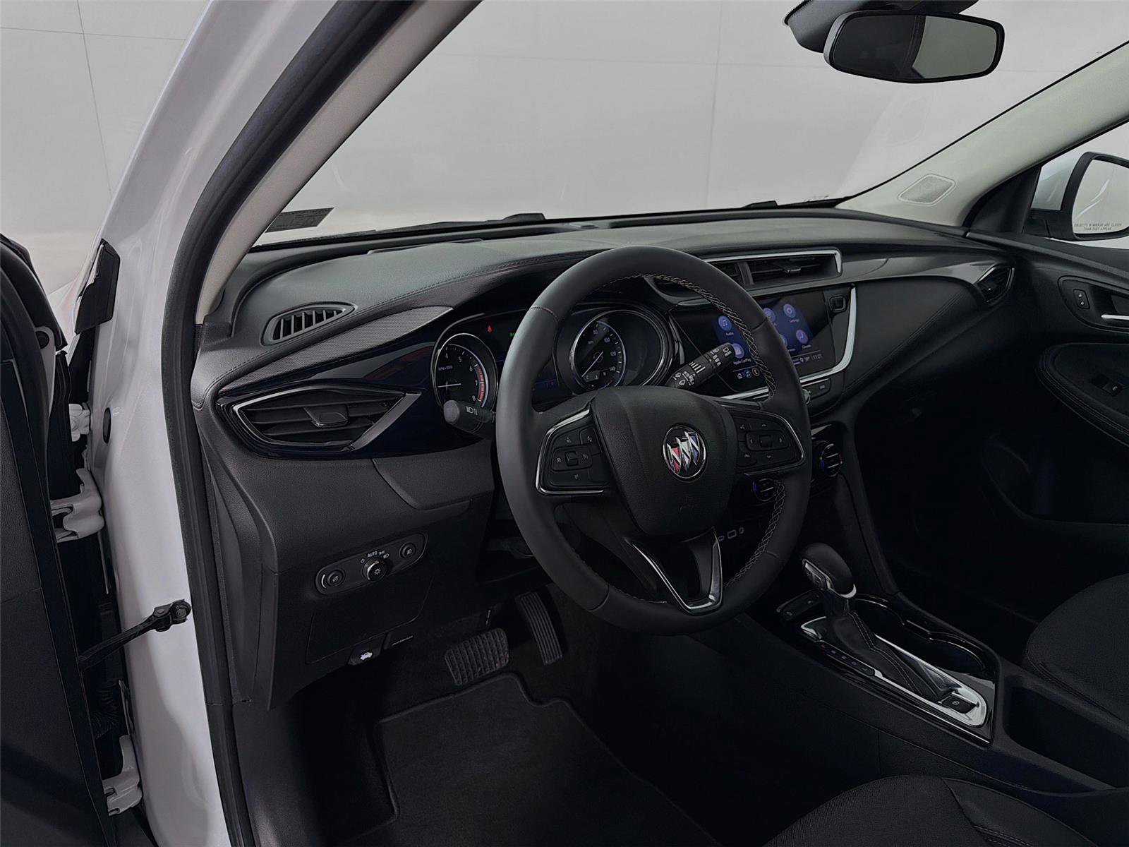 Used 2022 Buick Encore GX Select w/ Sport Touring Package image 9