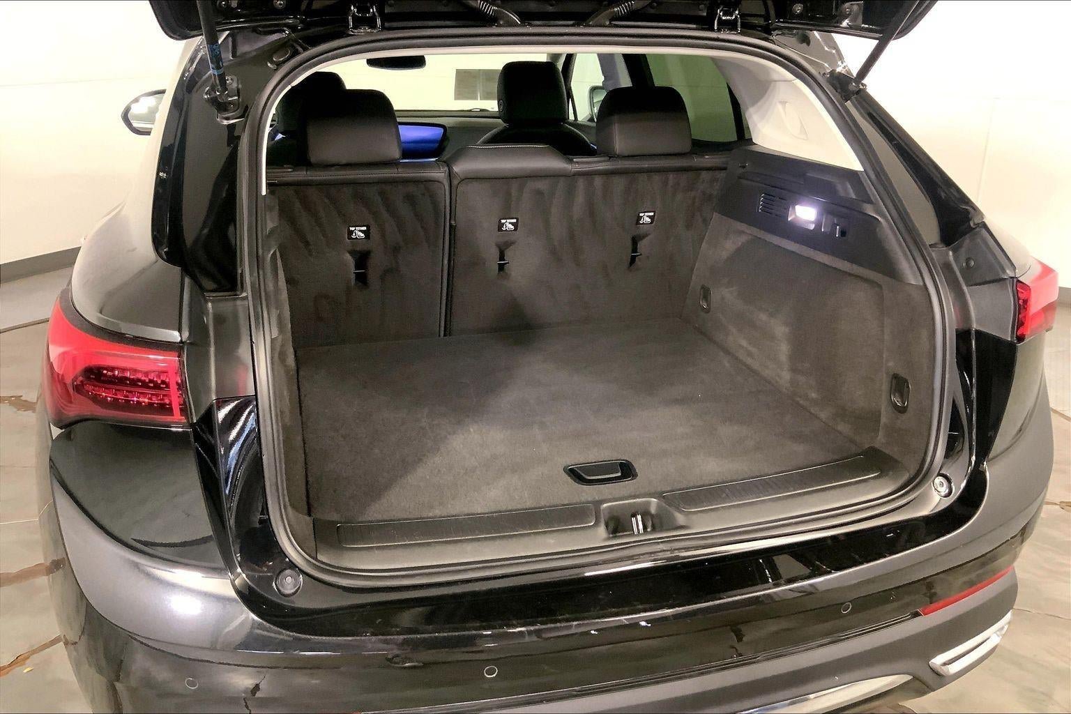 Used 2024 Buick Envision Preferred AWD/4WD image 4