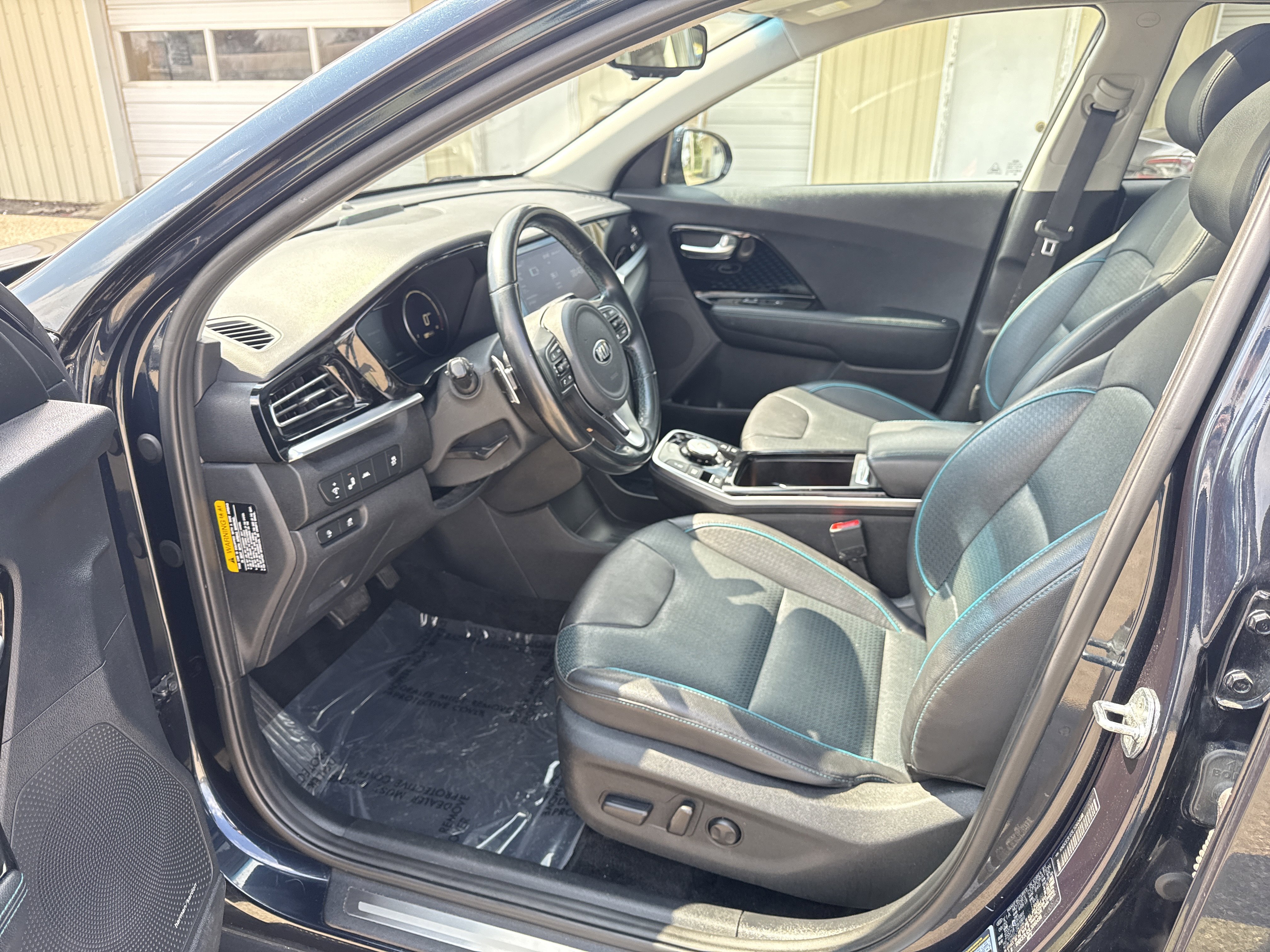 Used 2020 Kia Niro EX Premium image 17