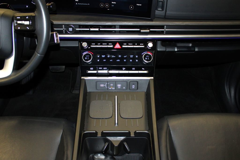 Used 2024 Hyundai Santa Fe Limited image 22