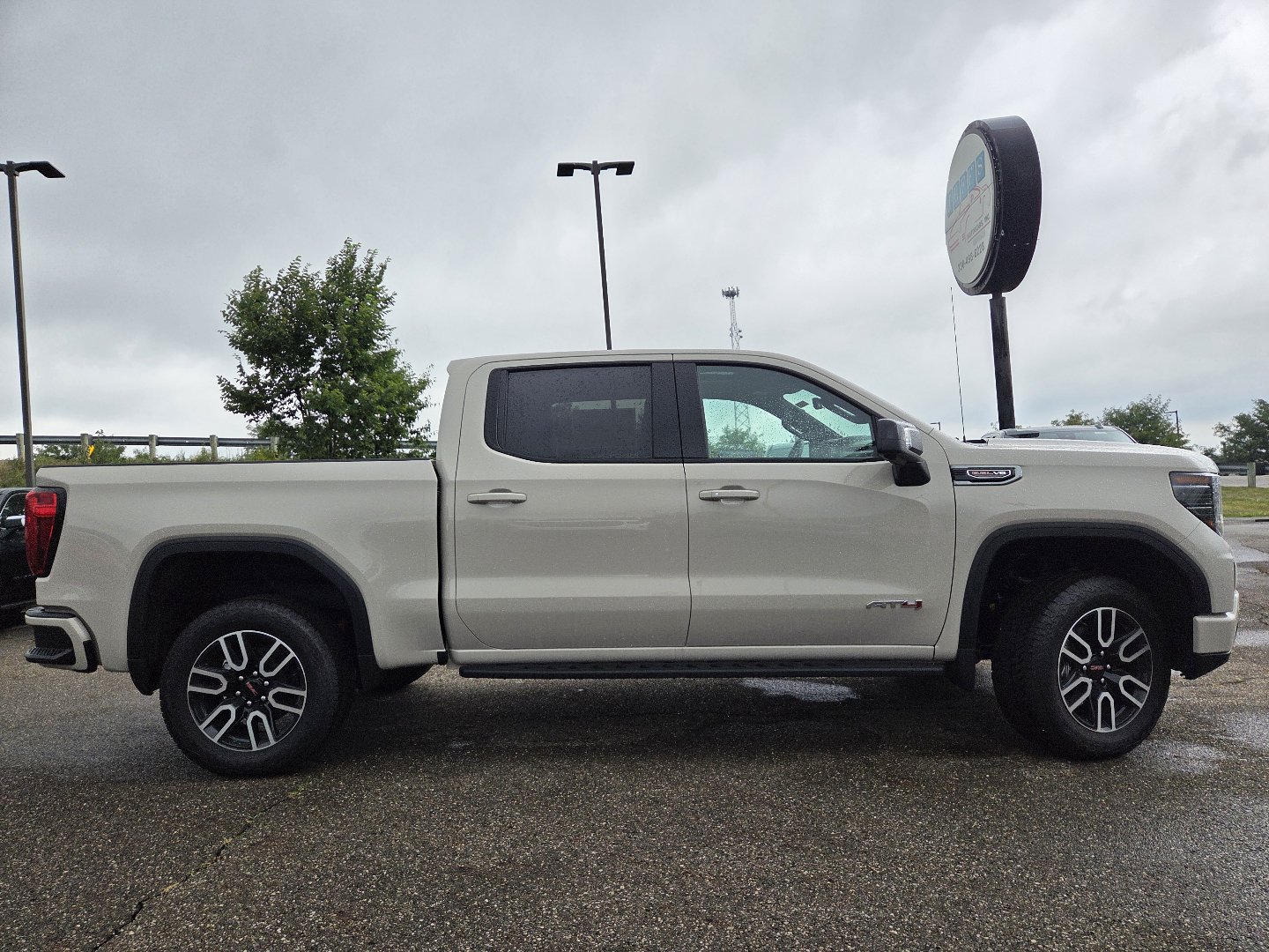 New 2026 GMC Sierra 1500 AT4 w/ AT4 Premium Package AWD/4WD image 21