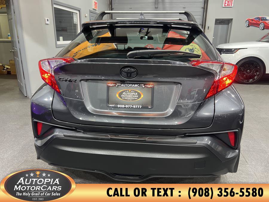 Used 2022 Toyota C-HR XLE FWD image 33
