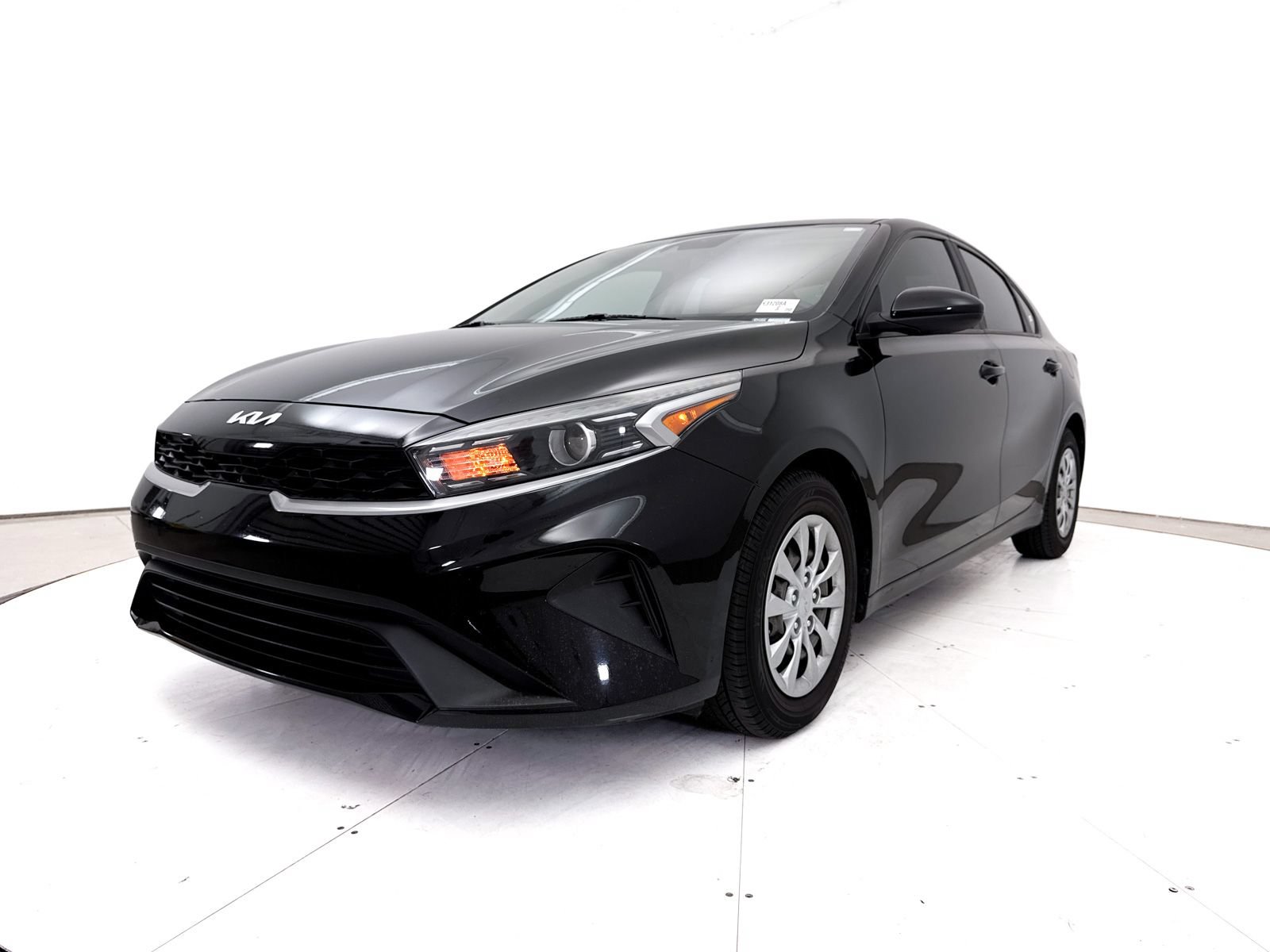 Certified 2022 Kia Forte Sedan FWD image 12