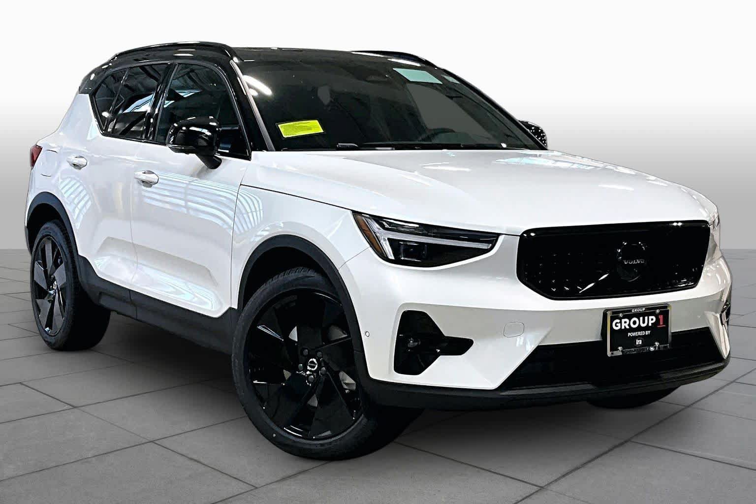 New 2026 Volvo XC40 B5 Ultra w/ Protection Package Premier AWD/4WD image 17