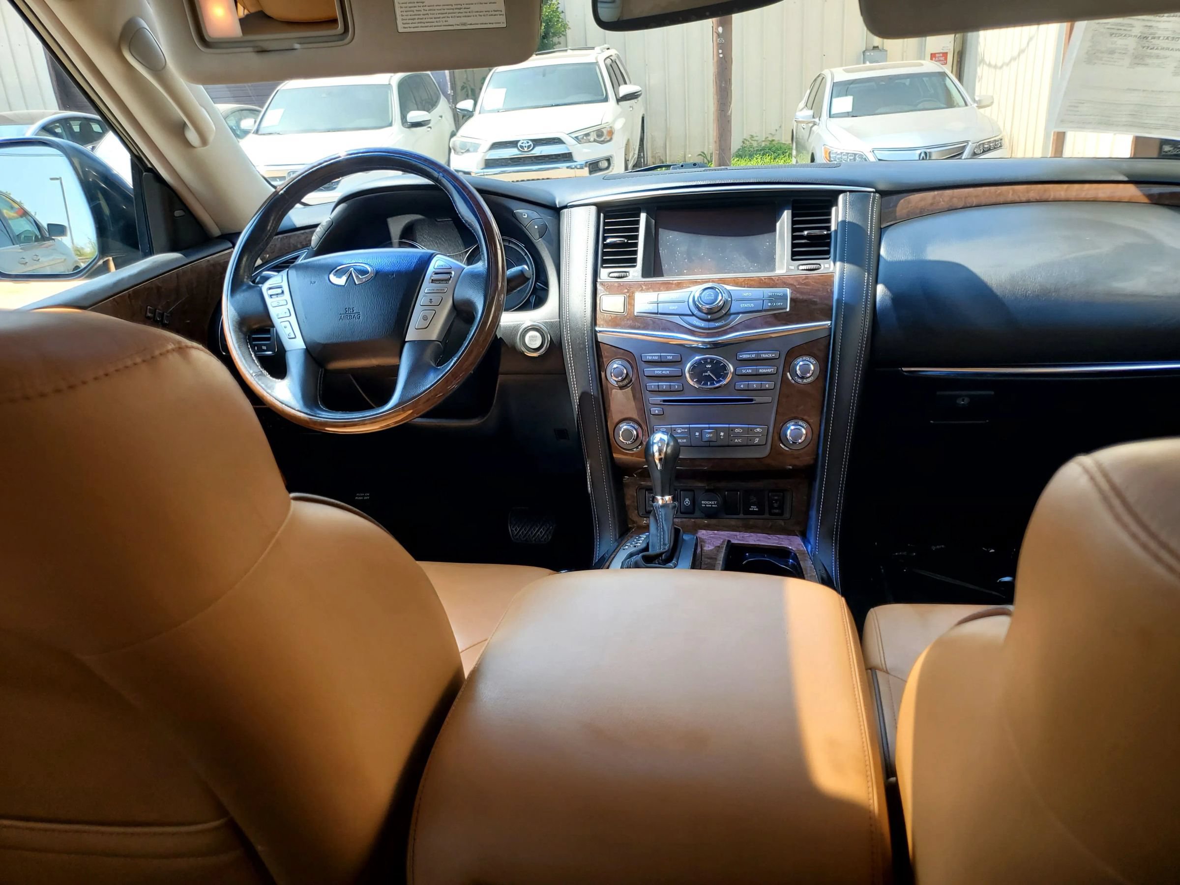 Used 2016 INFINITI QX80 4WD w/ Signature Edition Package image 43