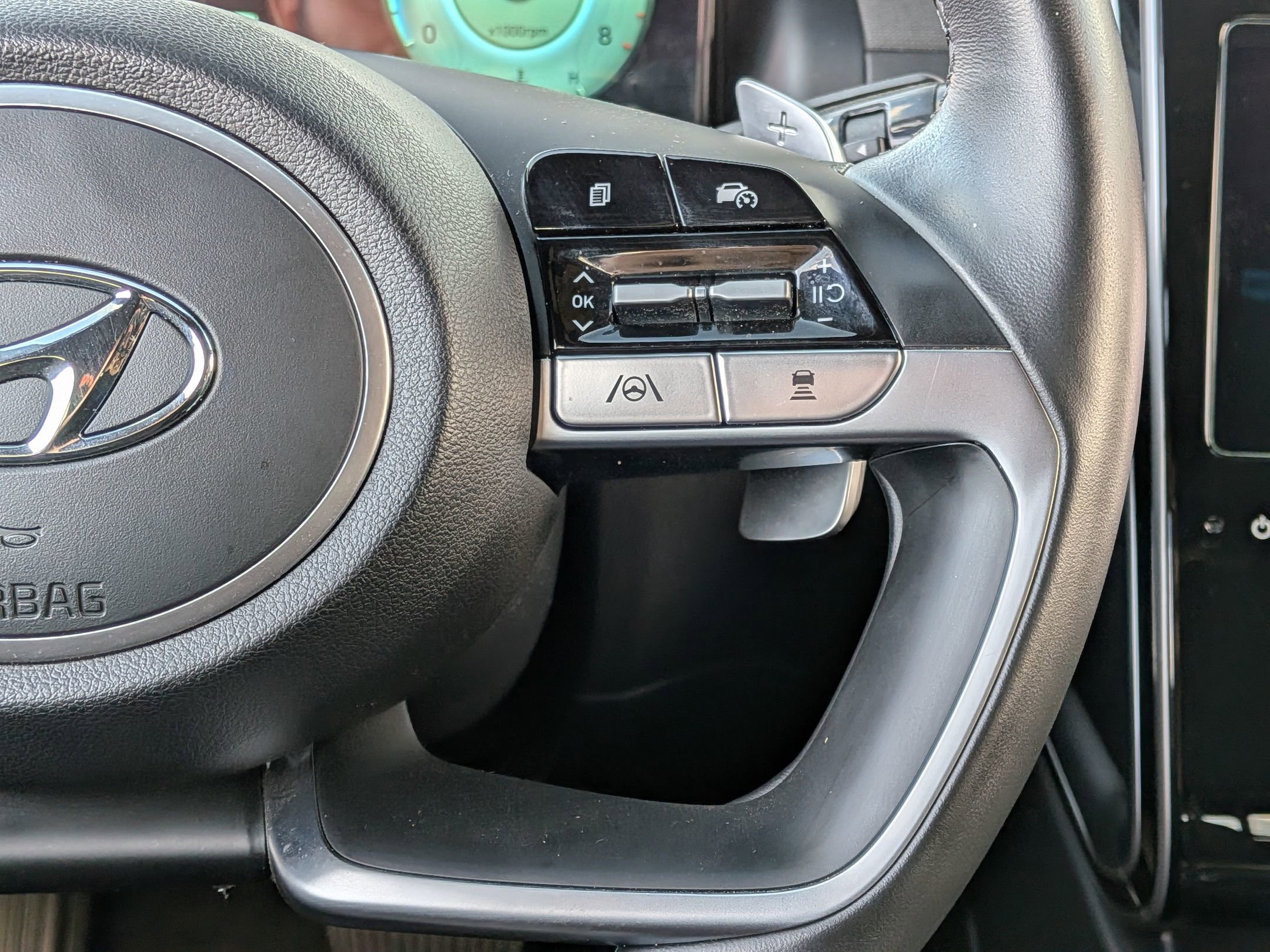 Used 2023 Hyundai Santa Cruz Limited image 16