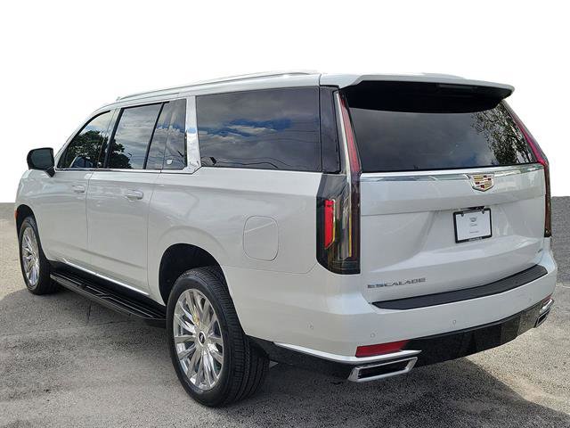 Certified 2023 Cadillac Escalade ESV Premium Luxury image 21