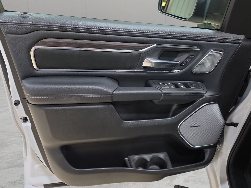 New 2027 RAM 1500 Laramie w/ Night Edition AWD/4WD image 12