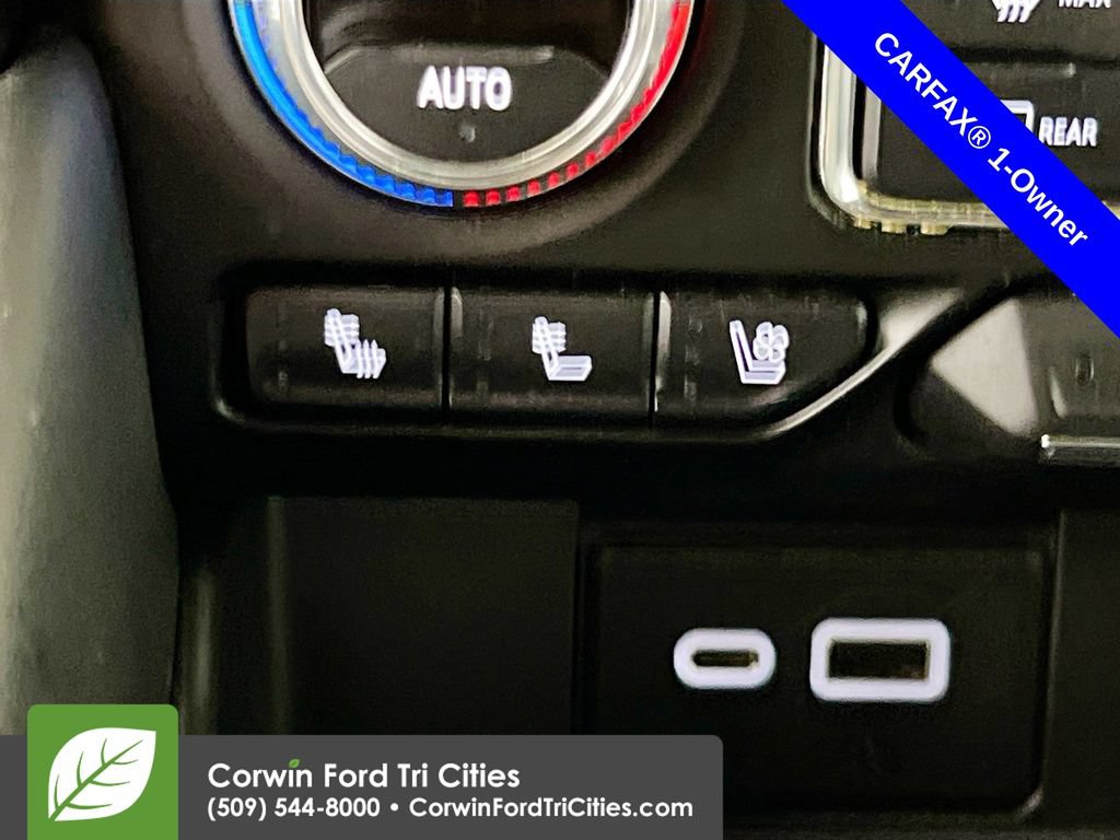 Used 2022 GMC Yukon AT4 AWD/4WD image 26