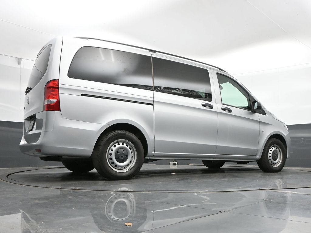 Used 2023 Mercedes-Benz Metris Passenger image 43