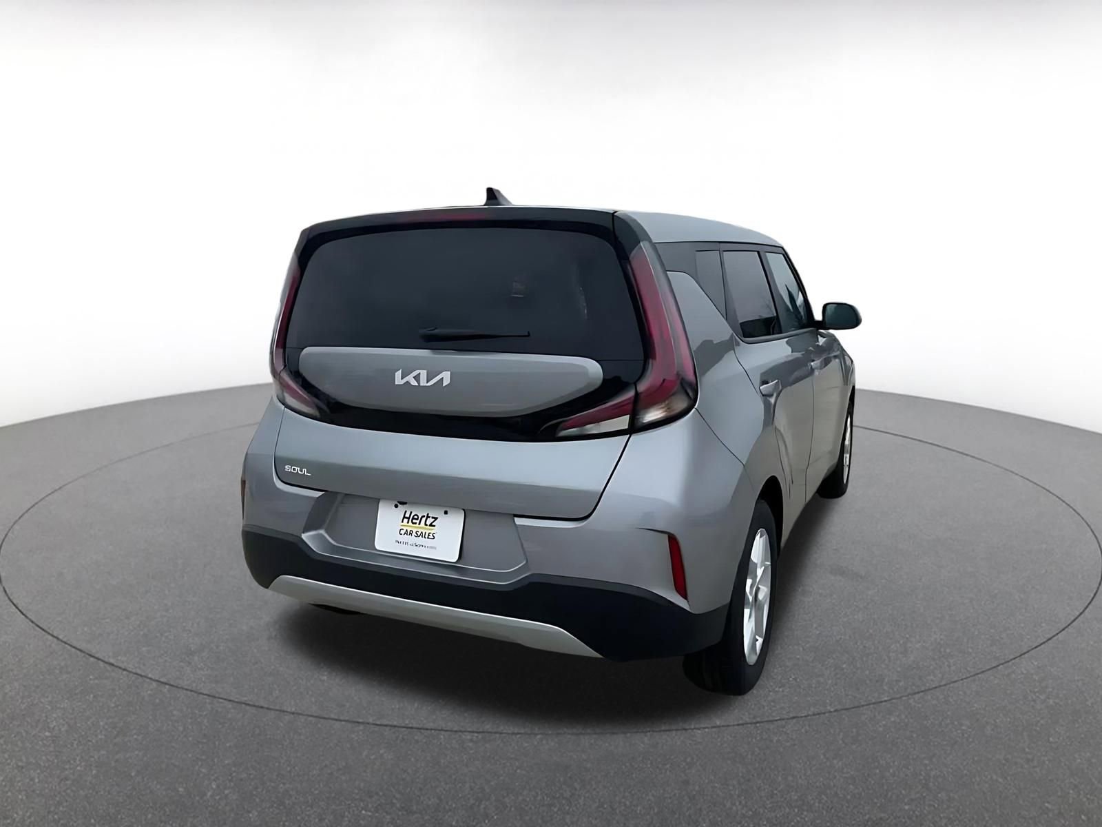 Used 2025 Kia Soul LX w/ LX Technology Package image 14