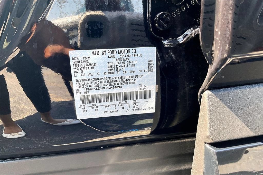 Used 2026 Ford Explorer Active AWD/4WD image 21