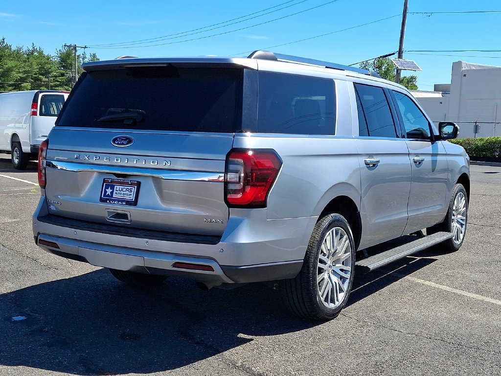 Used 2024 Ford Expedition Max Limited AWD/4WD image 11