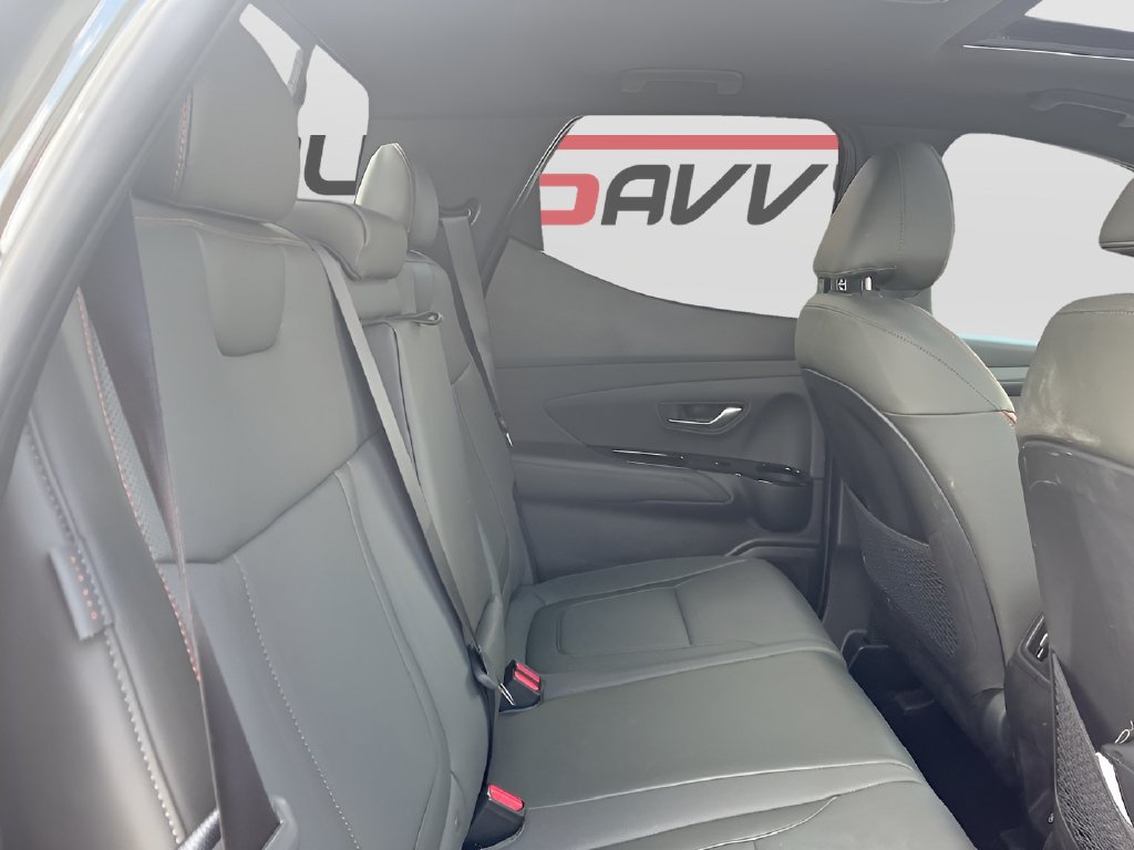 Used 2025 Hyundai Santa Cruz Limited AWD/4WD image 28