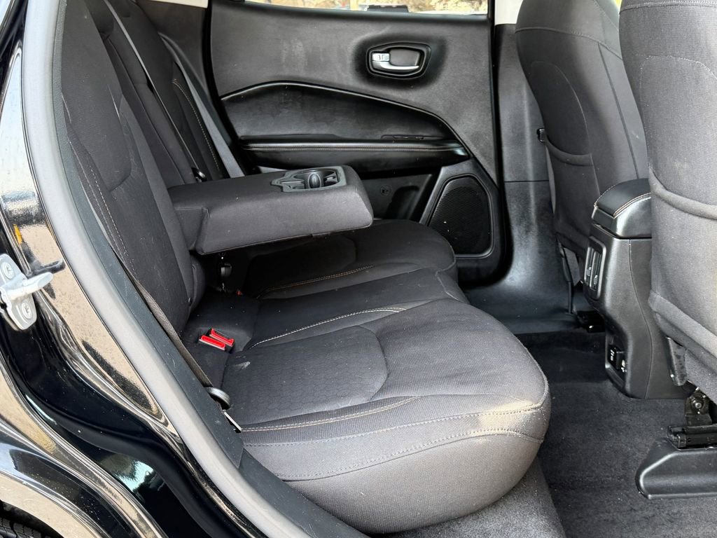 Used 2018 Jeep Compass Sport w/ Tech Group image 11