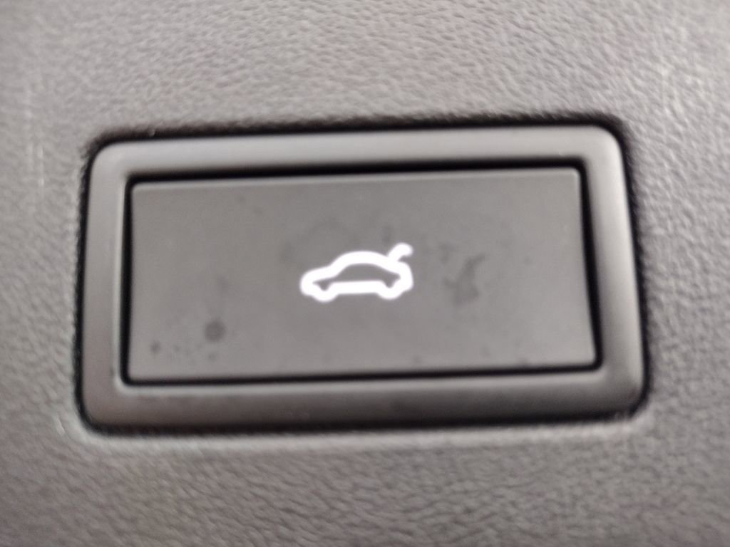 New 2026 Volkswagen ID.4 Pro S image 16