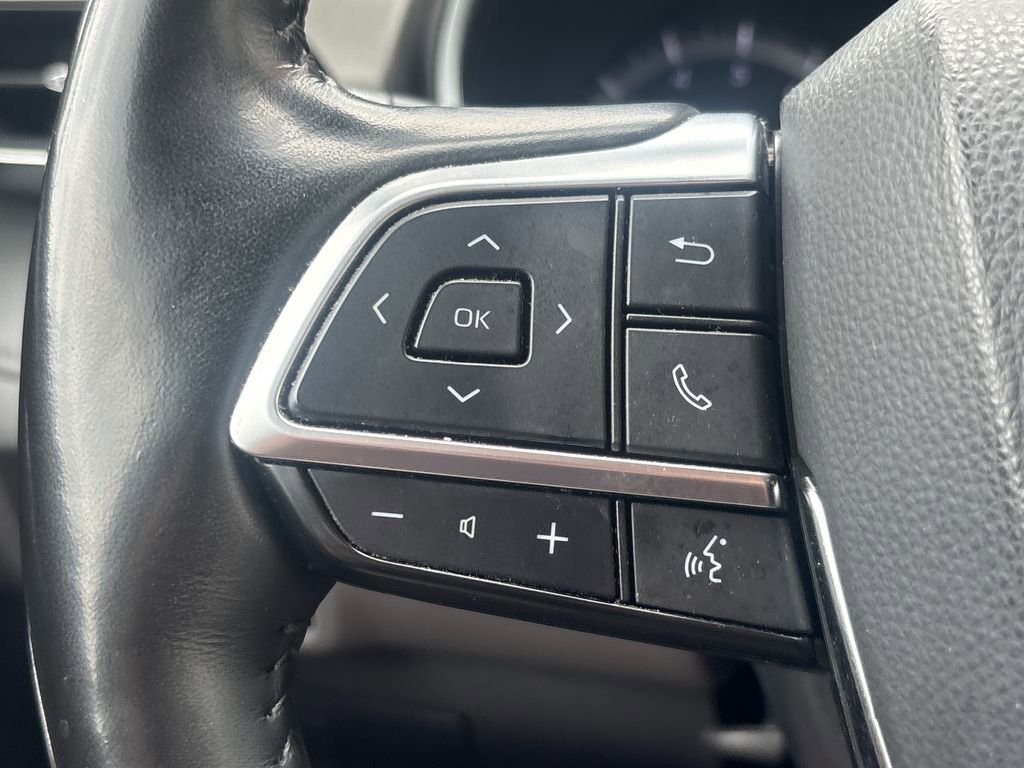 Used 2021 Toyota Highlander Limited AWD/4WD image 21