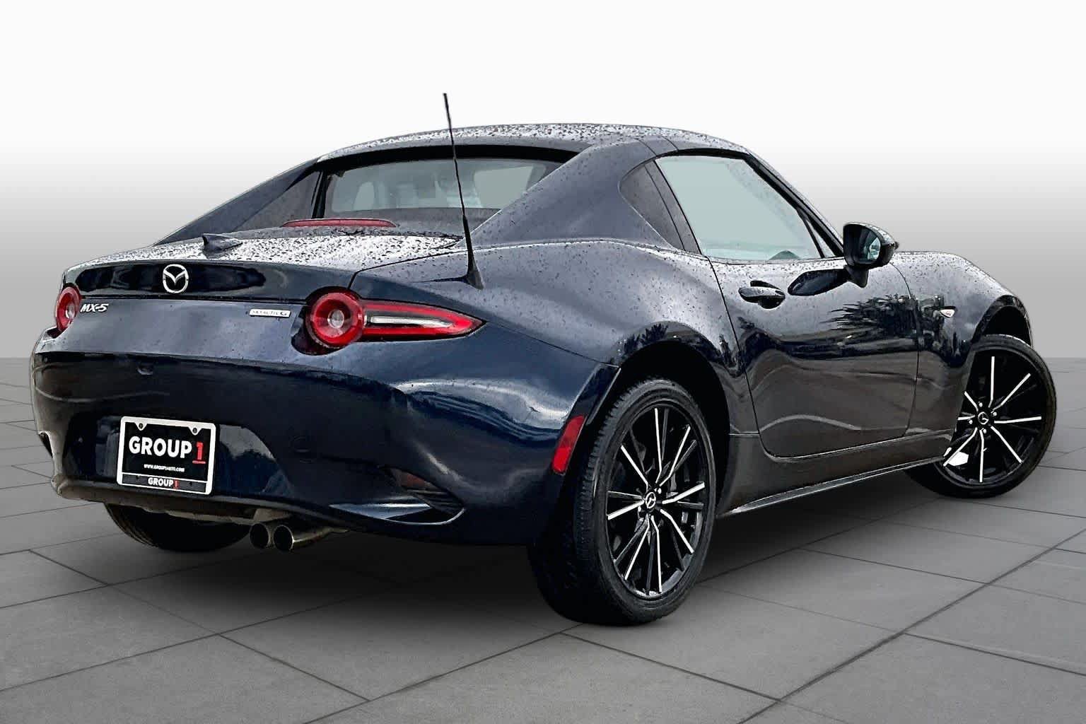 Used 2025 MAZDA MX-5 Miata RF Grand Touring RWD image 11