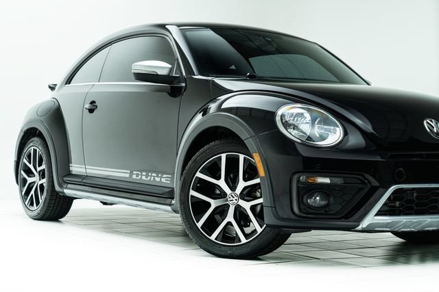 Used 2017 Volkswagen Beetle 1.8T Dune FWD image 3