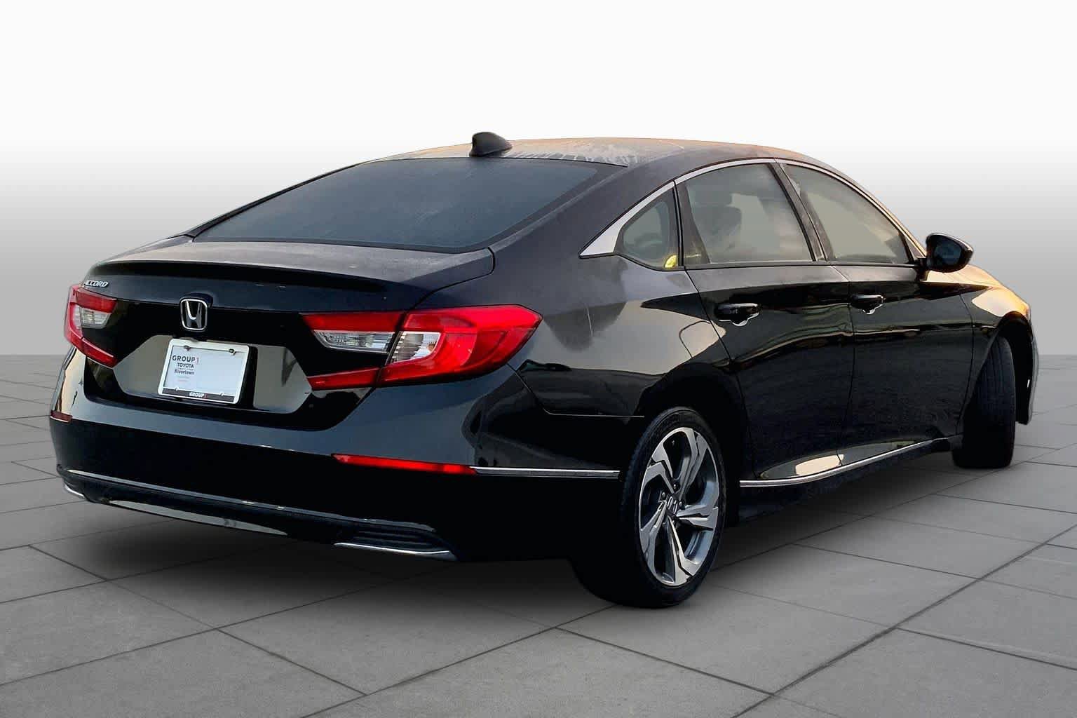 Used 2018 Honda Accord EX image 13