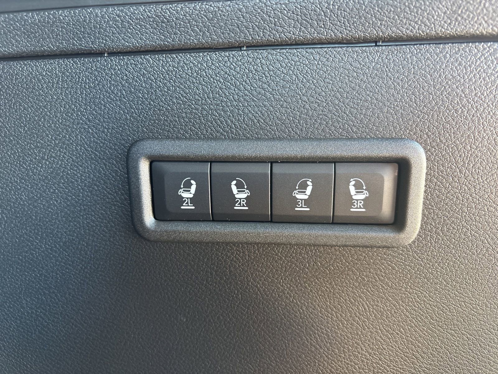 New 2026 Jeep Grand Wagoneer 4WD w/ Quick Order Packge 29V Upland image 22