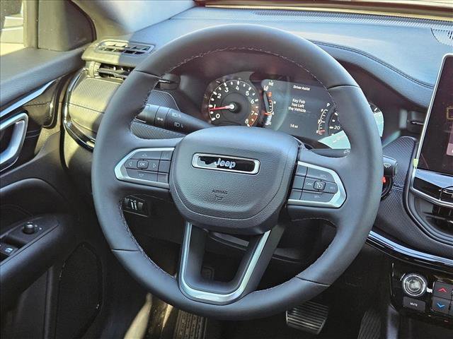 New 2026 Jeep Compass Latitude image 11