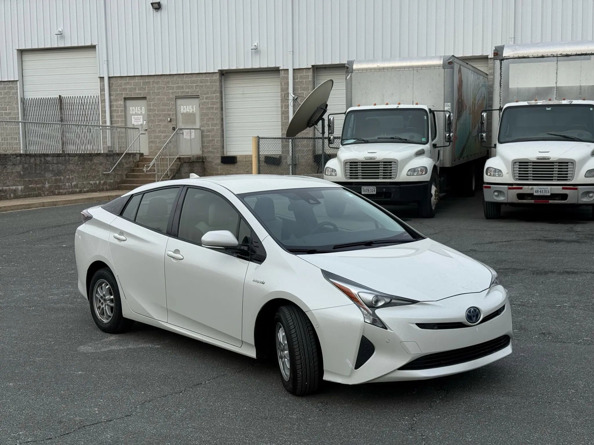 Used 2018 Toyota Prius Two image 3