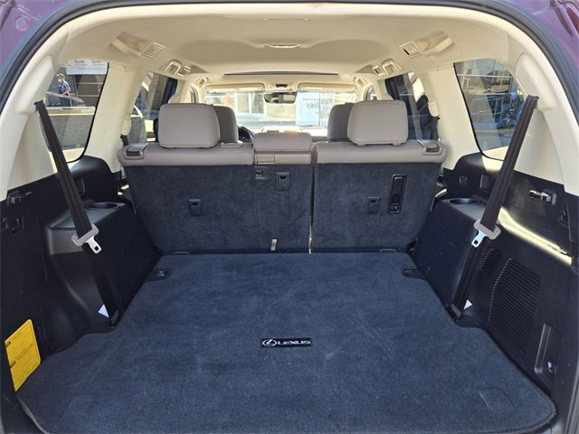 Used 2020 Lexus GX 460 Premium w/ Premium Package image 18