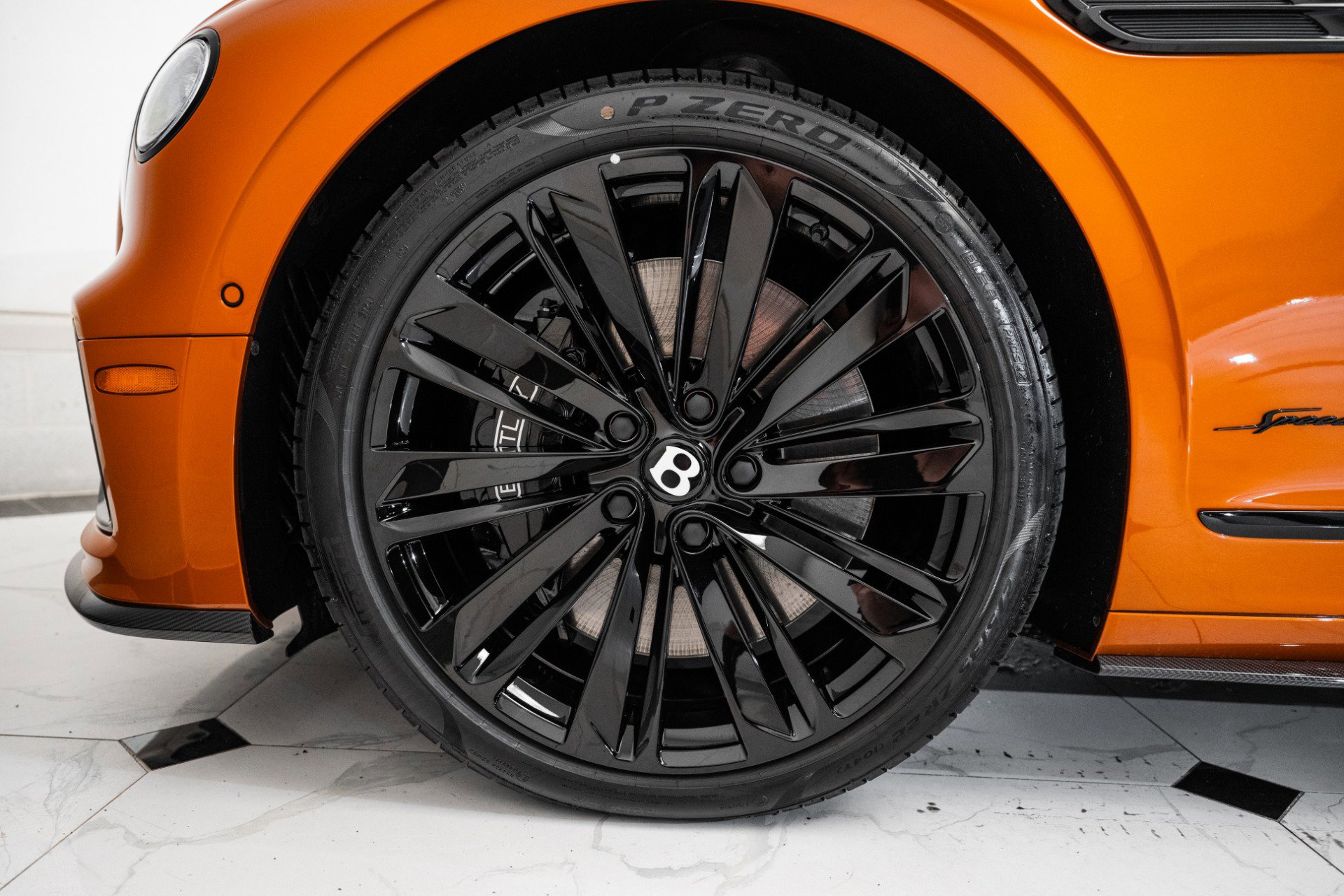 New 2025 Bentley Flying Spur Plug-In Hybrid image 5