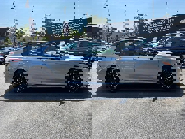 Used 2020 Toyota Camry XSE image 23