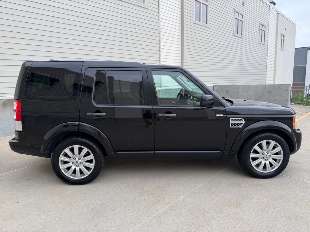 Used 2013 Land Rover LR4 HSE AWD/4WD image 2