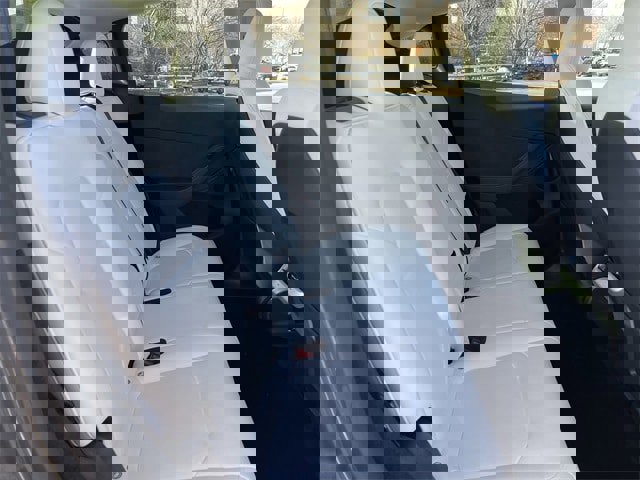 Used 2023 Tesla Model Y Long Range image 32