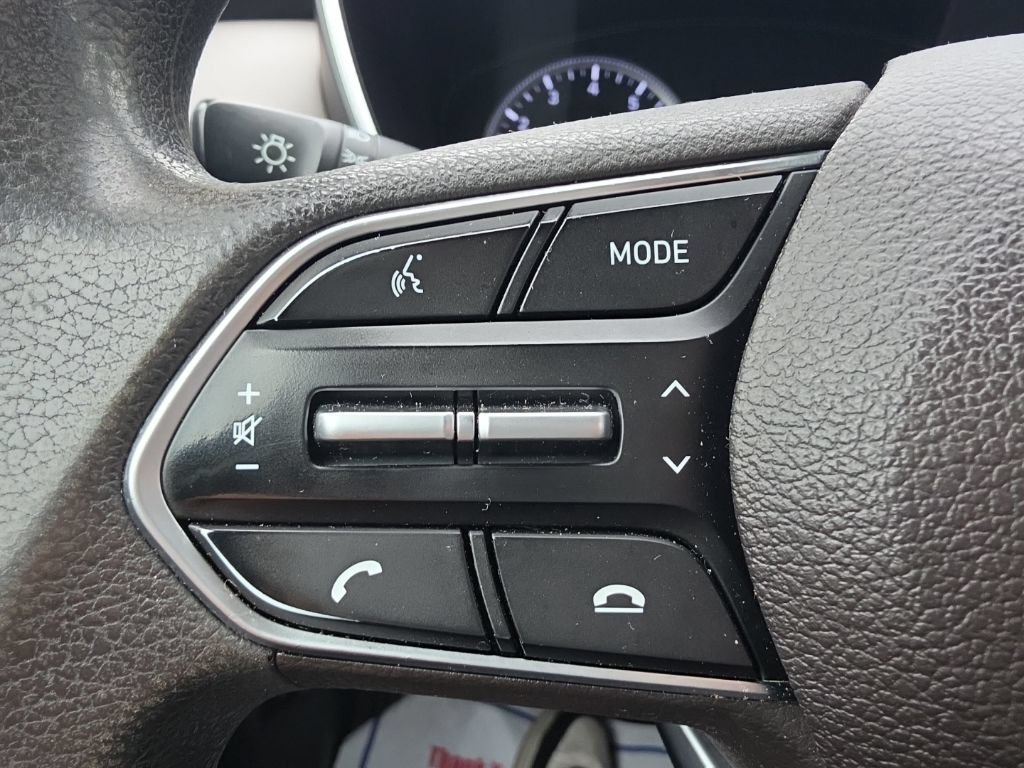 Used 2019 Hyundai Santa Fe SE AWD/4WD image 15